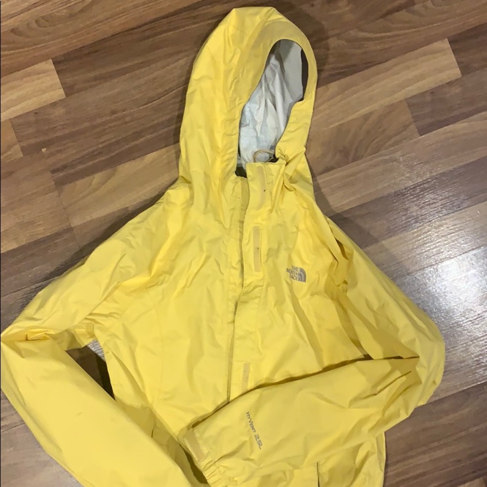 North face wind breaker